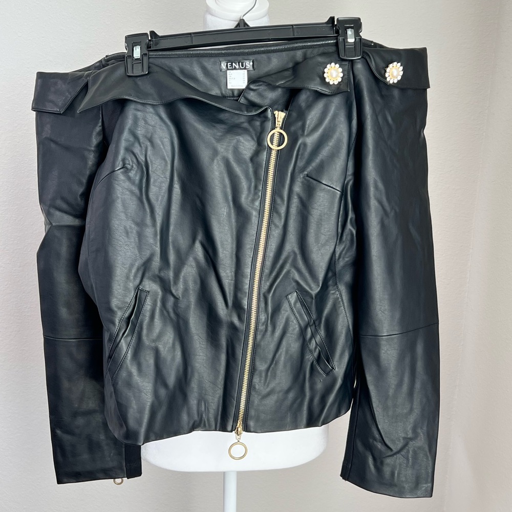 Venus Women’s Off The Shoulder Jacket Black Size 16 Synthetic Leather
